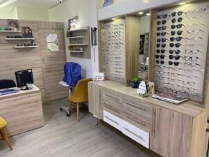 Optic Tifaouin : Opticienne