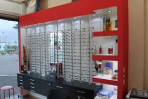  Optométriste & Contactologue