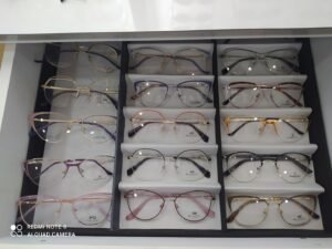 OPTIQUE AZIZI OPTICIEN OPTOMÉTRISTE
