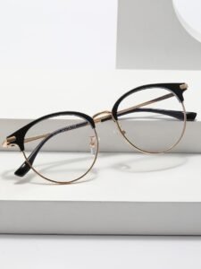 OptiCœur : Opticienne