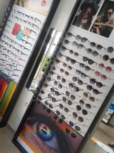 Optique Ahlam : Opticienne & Optométriste