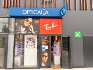 Opticalia carrefour Hay riad