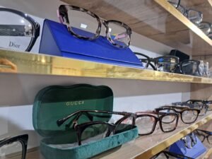L'Optique Internationale Sarl : Opticien