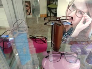 Optique El Hakour : Opticien