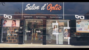 Salon d'Optic : Opticienne