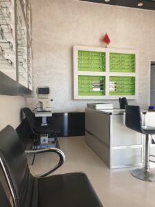  Optométriste & Contactologue